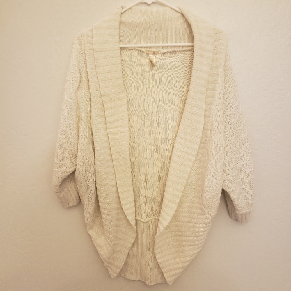 Knit Cream colored Sweater